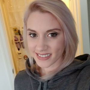 Meet your Posher, Tiffany